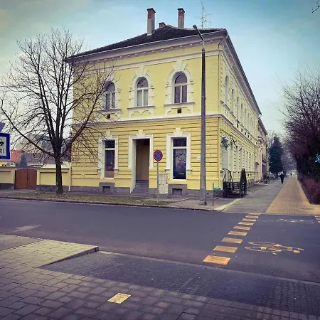 Veloroom Apartman *