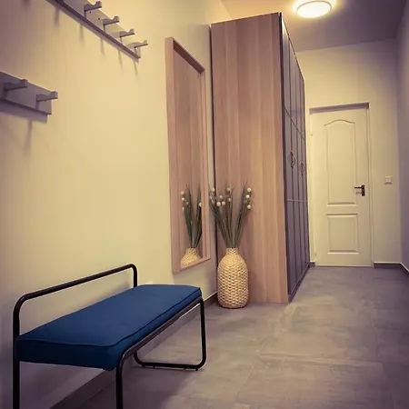 Veloroom Apartman *